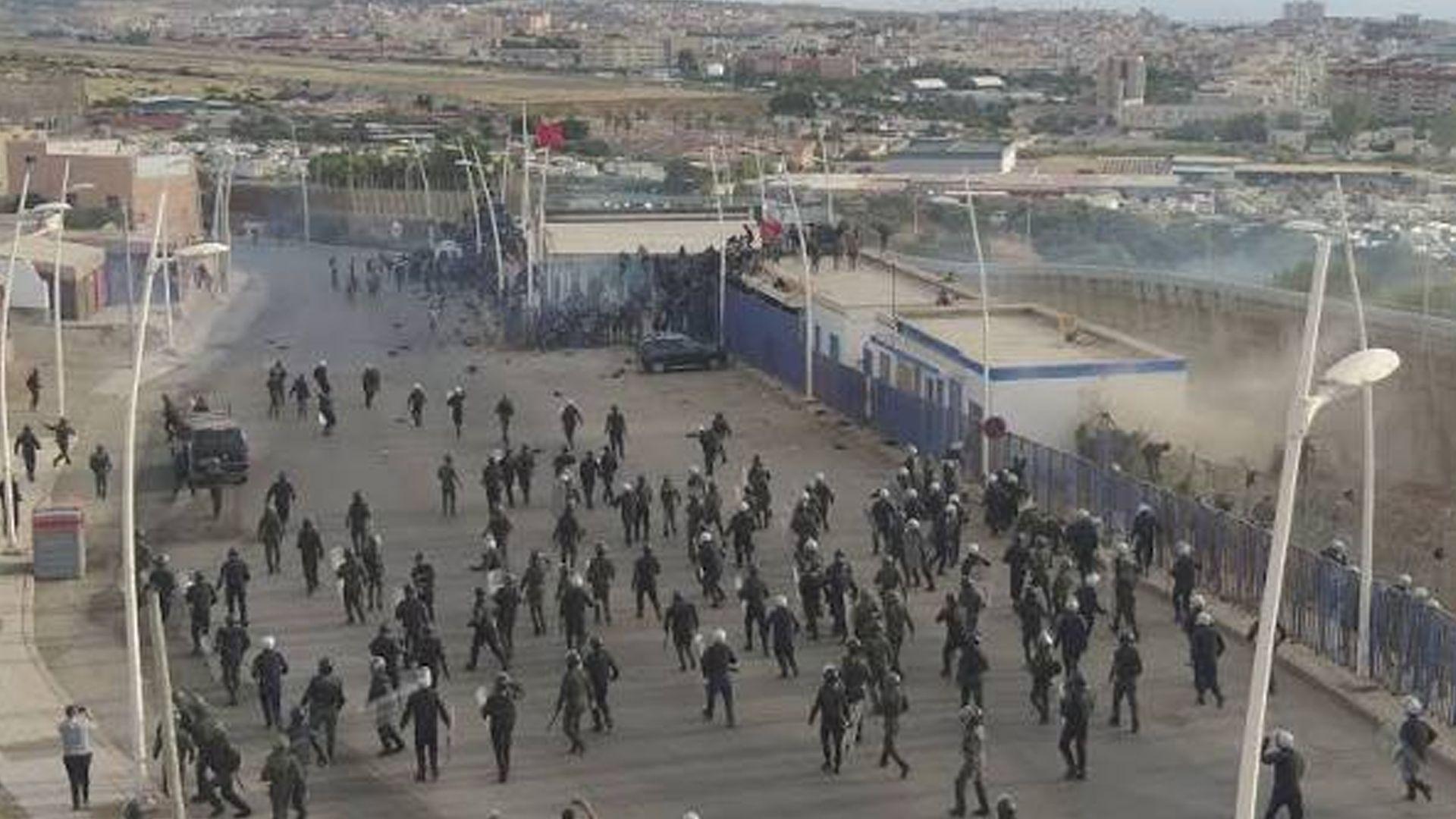 وەزارەتی ناوخۆی ئیسپانیا: 49 هەزار کۆچبەر لە مەغریبەوە پەڕیونەتەوە و سوپا لە سەر سنوور بڵاوەی پێکراوە