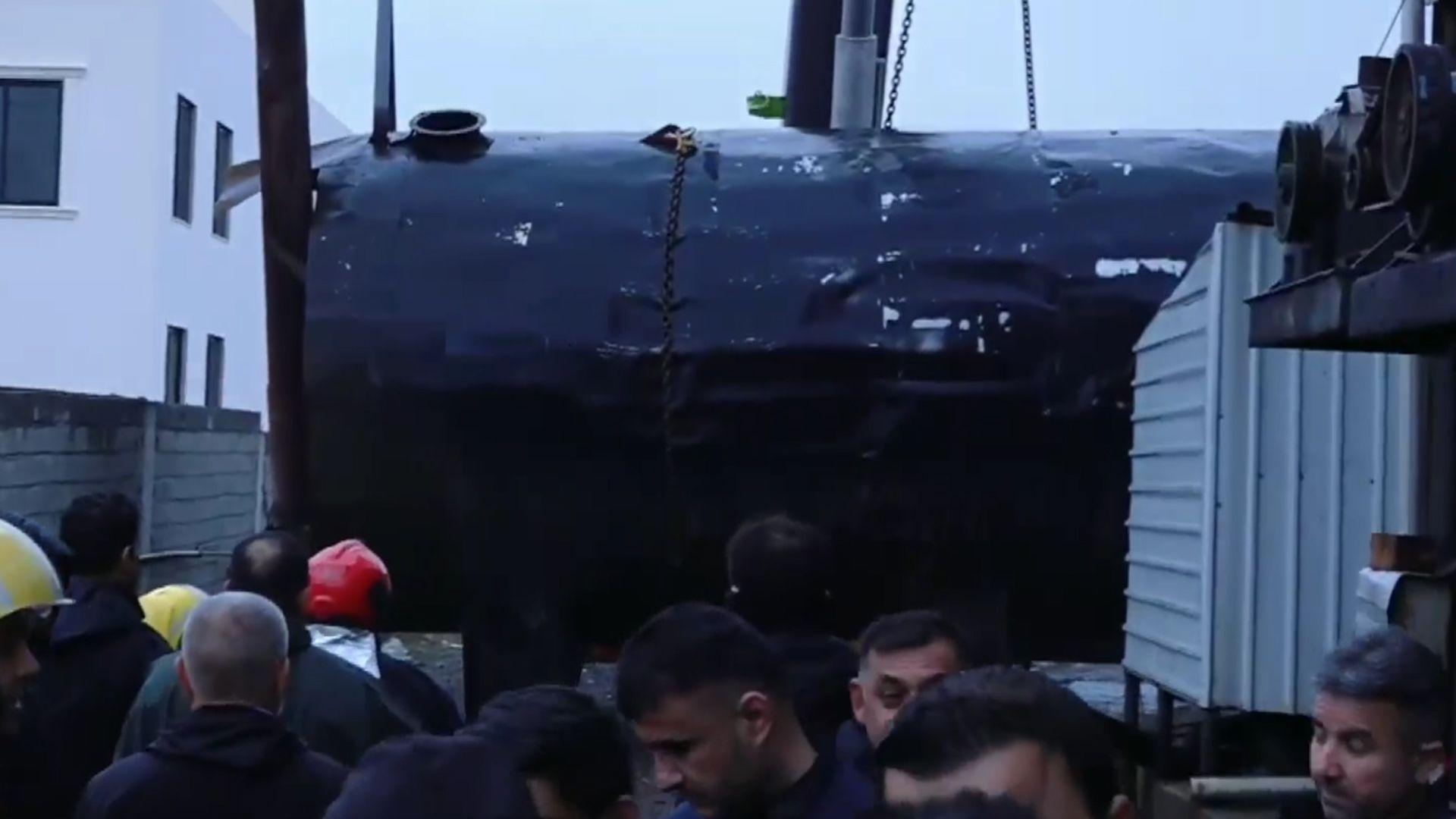 دوو کرێکاری بیانی لە سنوری هەولێر کەوتنە ناو تەنکییەکی قیرەوە و گیانیان لە دەستدا