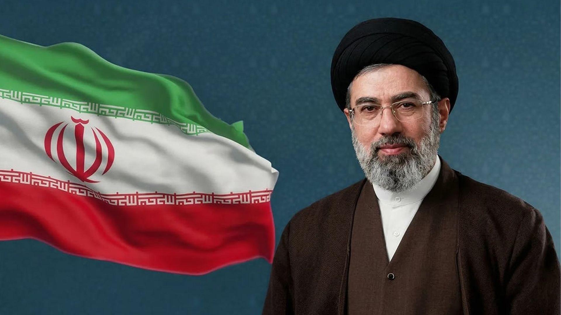 میدیاکانی ئێران: موجتەبا خامنەیی، رابەری باڵای ئێران بەشداری لە پرسەی عەلی خامنەیی باوکیدا ناکات