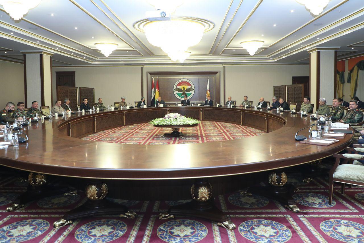 سەرۆکایەتی ھەرێم و وەزارەتی پێشمەرگە و فەرماندە سەربازییەکان لە کۆبونەوەدان