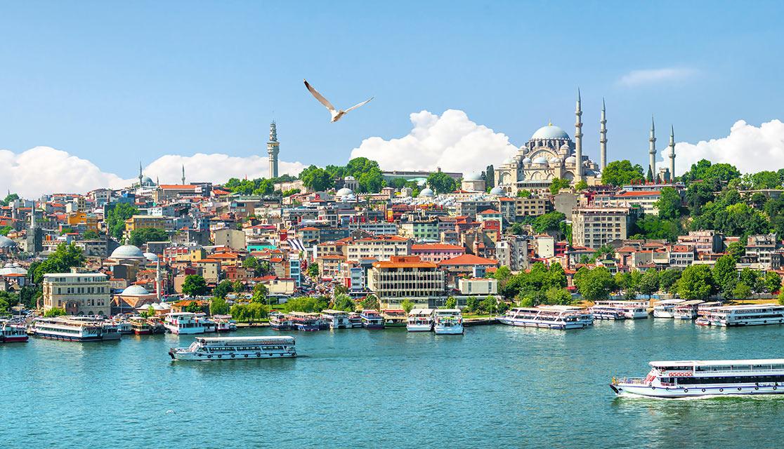 ئەوانەی لە رێگەی فڕۆکەوە گەشت بۆ تورکیا دەکەن دەبێت دوو ژەمی ڤاکسینیان وەرگرتبێت