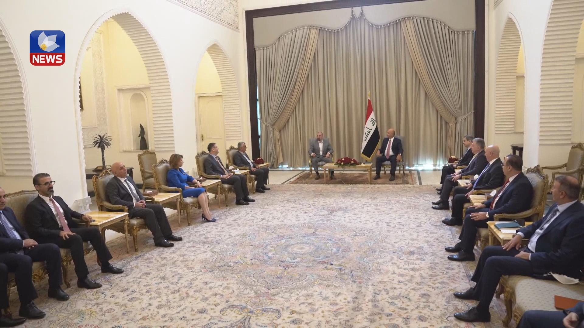  بافڵ تاڵەبانی لەگەڵ دکتۆر بەرھەم ساڵح و عەمار حەکیم کۆبووەوە 