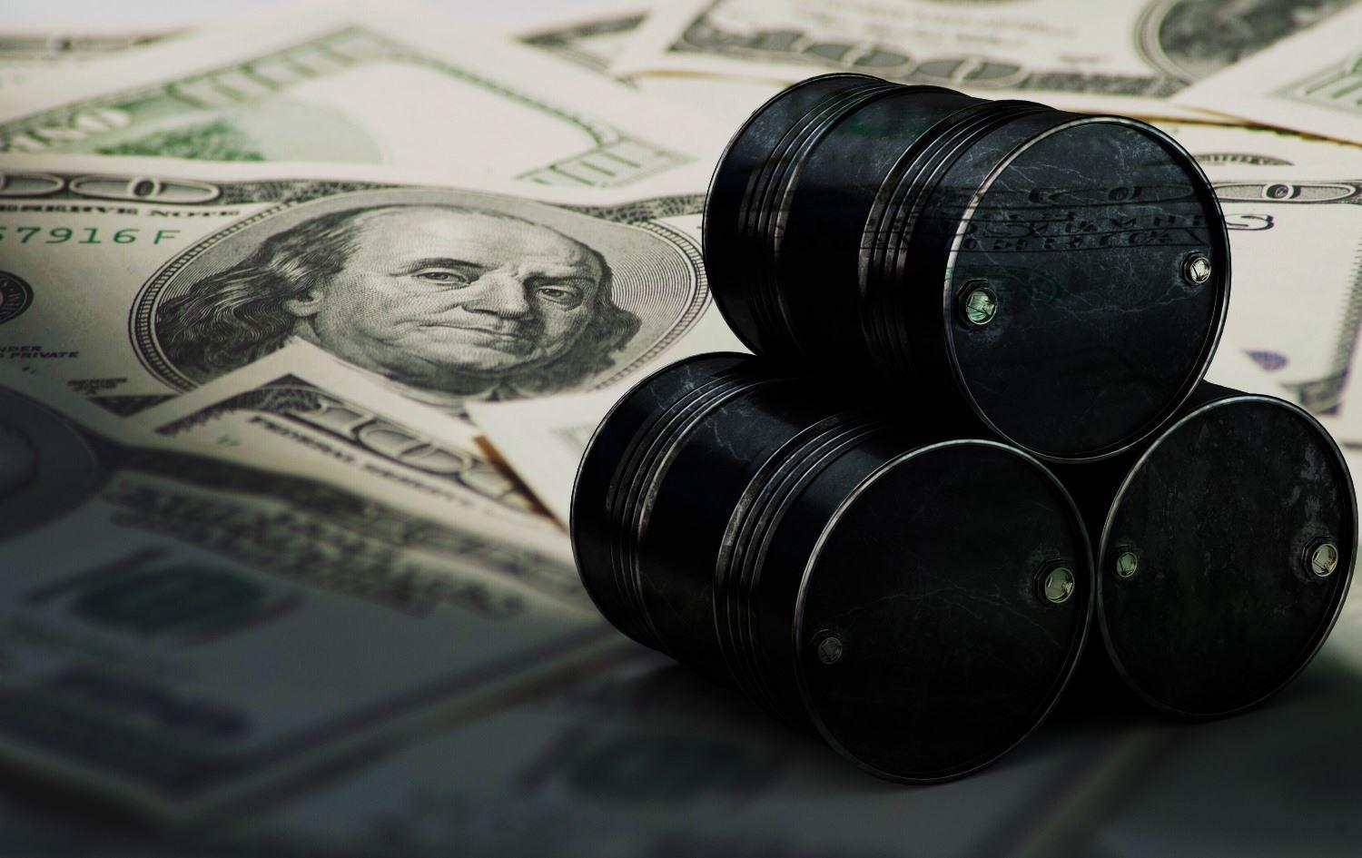 نرخی یەک بەرمیل نەوتی برێنت بۆ ١٢١ دۆلار بەرز بوەوە