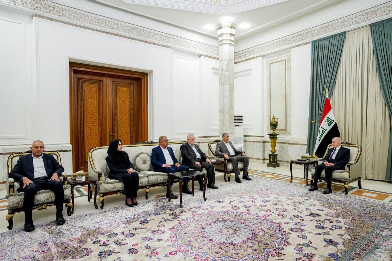 article gallery image