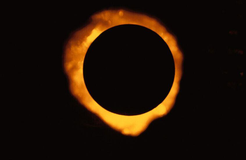 الرصد الجوي: العالم سيشهد خسوفاً كليا للقمر ليلة النصف من رمضان