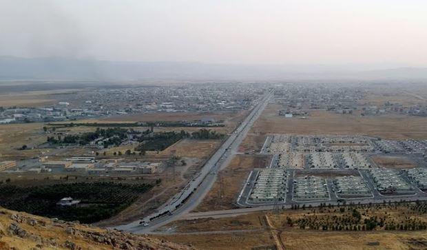 لە رووداوێکی تەقەکردندا لە چوارقوڕنە سێ کەس برینداربوون