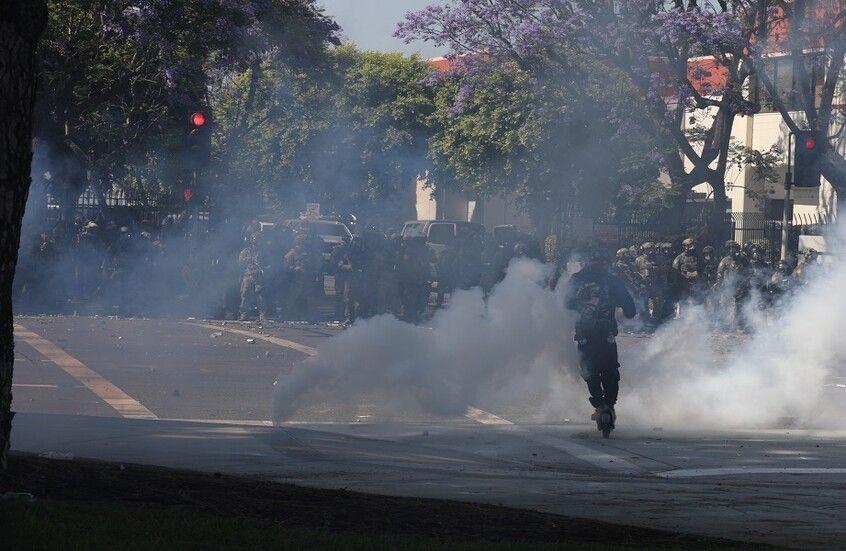 ترەمپ خۆپیشاندەرانی وڵاتەکەی بە "ئاژاوەگێڕە بەکرێگیراوەکان" ناودەبات