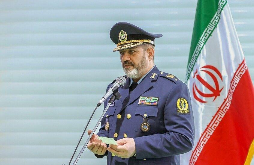 وەزیری بەرگریی ئێران: لە چەند وڵاتێک ژێرخانی پیشەسازیی بەرگری و کارگەی چەکمان دامەزراندووە