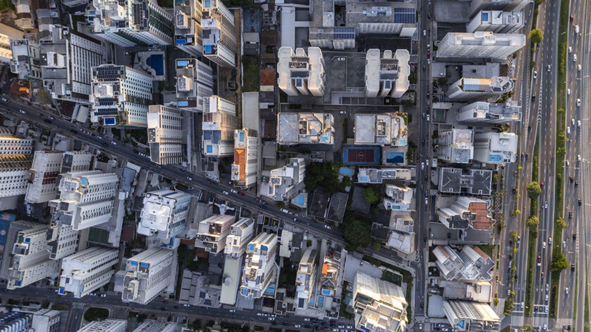 چۆن شوێنی نیشتەجێبوونەکەت دەتوانێت ببێتە مەترسی بۆ سەر تەندروستی مێشکت؟