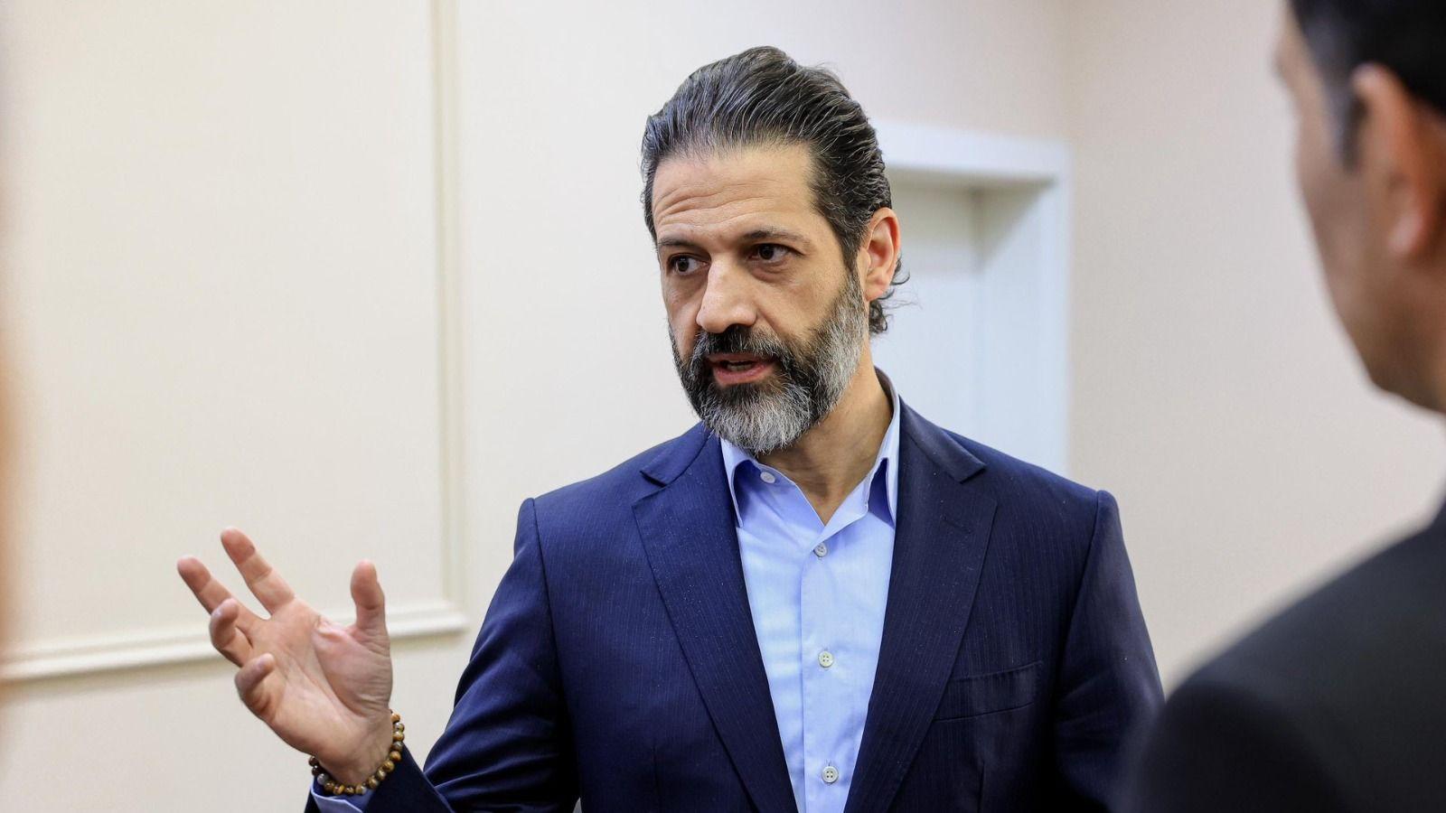 قوباد تاڵەبانی پیرۆزبایی لە د.دیار محەمەد سدیق و عەلی محەمەد دەکات