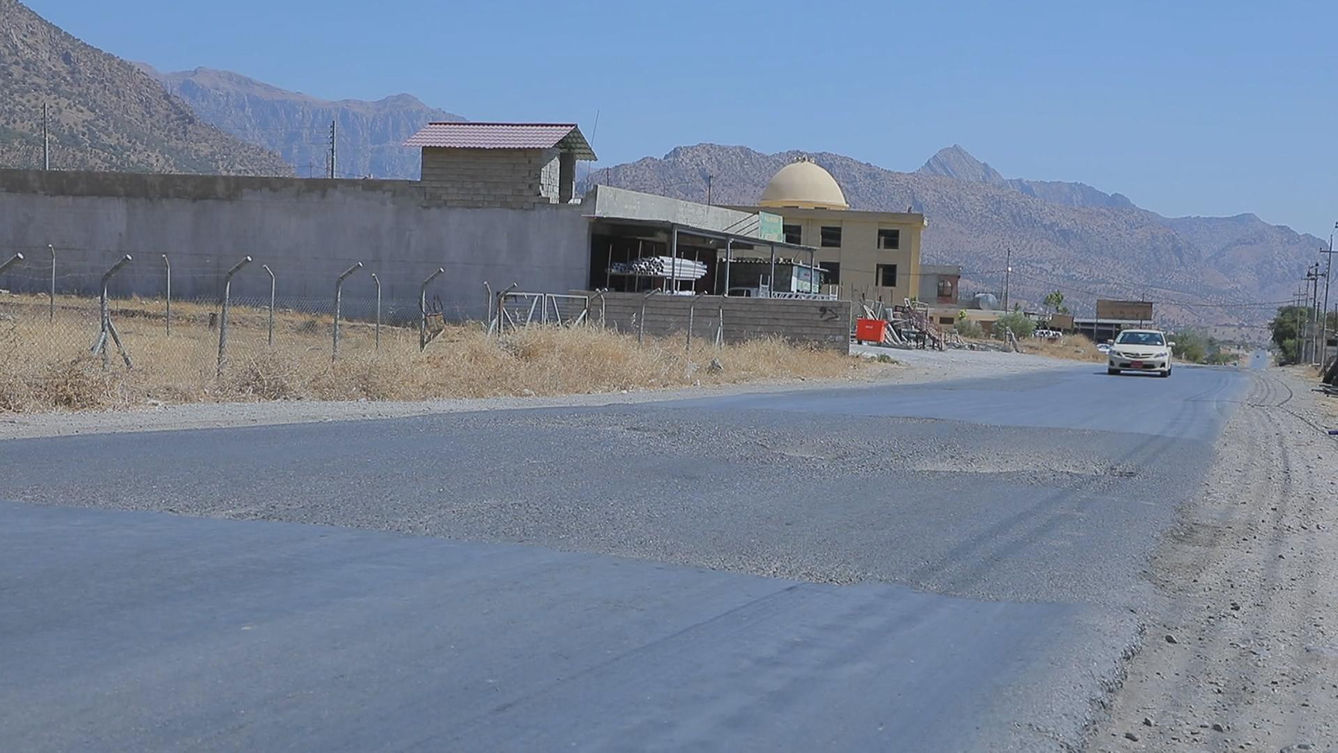 دانیشتوانی بالیسان ماوەی 7 رۆژە رێگەی سەرەكی ناحیەكەیان داخستووە