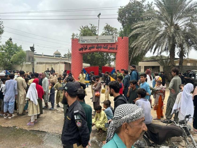 فرار أكثر من 200 نزيل من سجن باكستاني بعد وقوع زلزال