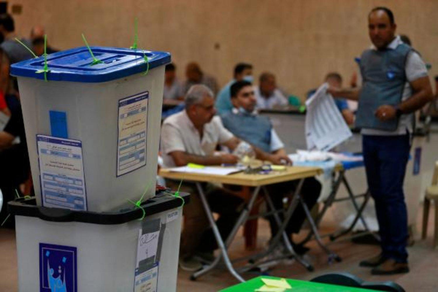 کۆمیسیۆن بۆ ھەڵبژاردنی ئەنجومەنی پارێزگاکان گرێبەستی لەگەڵ ٢٠٠ ھەزار کارمەند کردووە