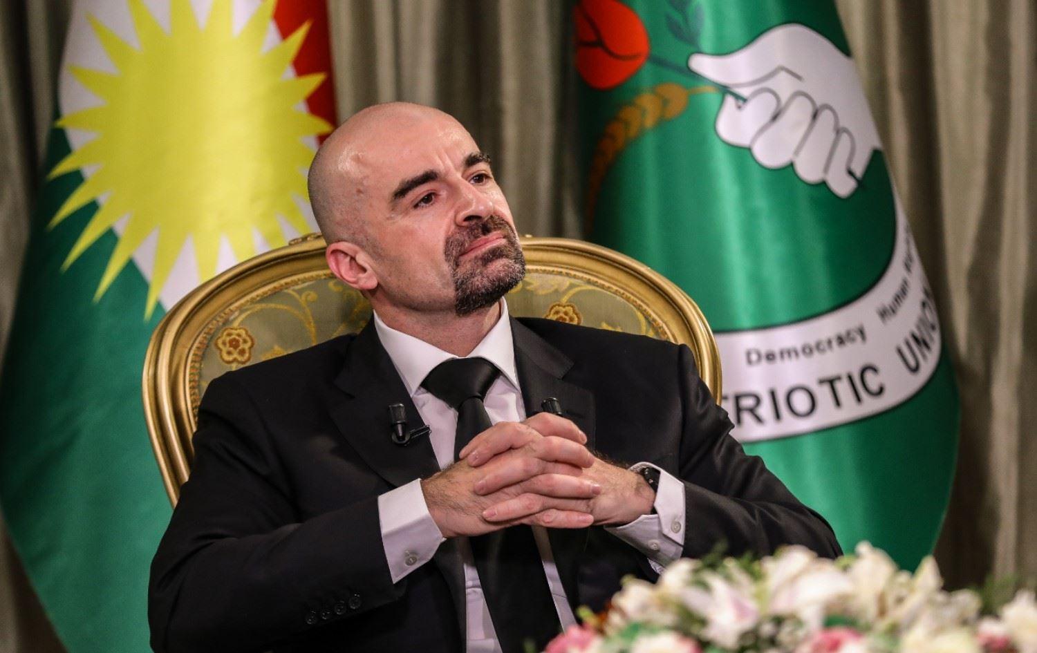 بافڵ جەلال تاڵەبانی پرسەنامەیەک ئاڕاستەی خانەوادەی سەردار عەلی ئاغای مەنگوڕ دەکات