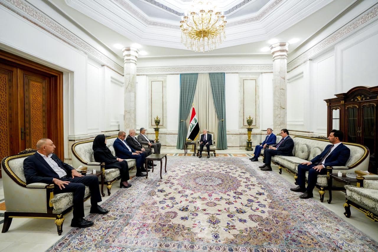 article gallery image