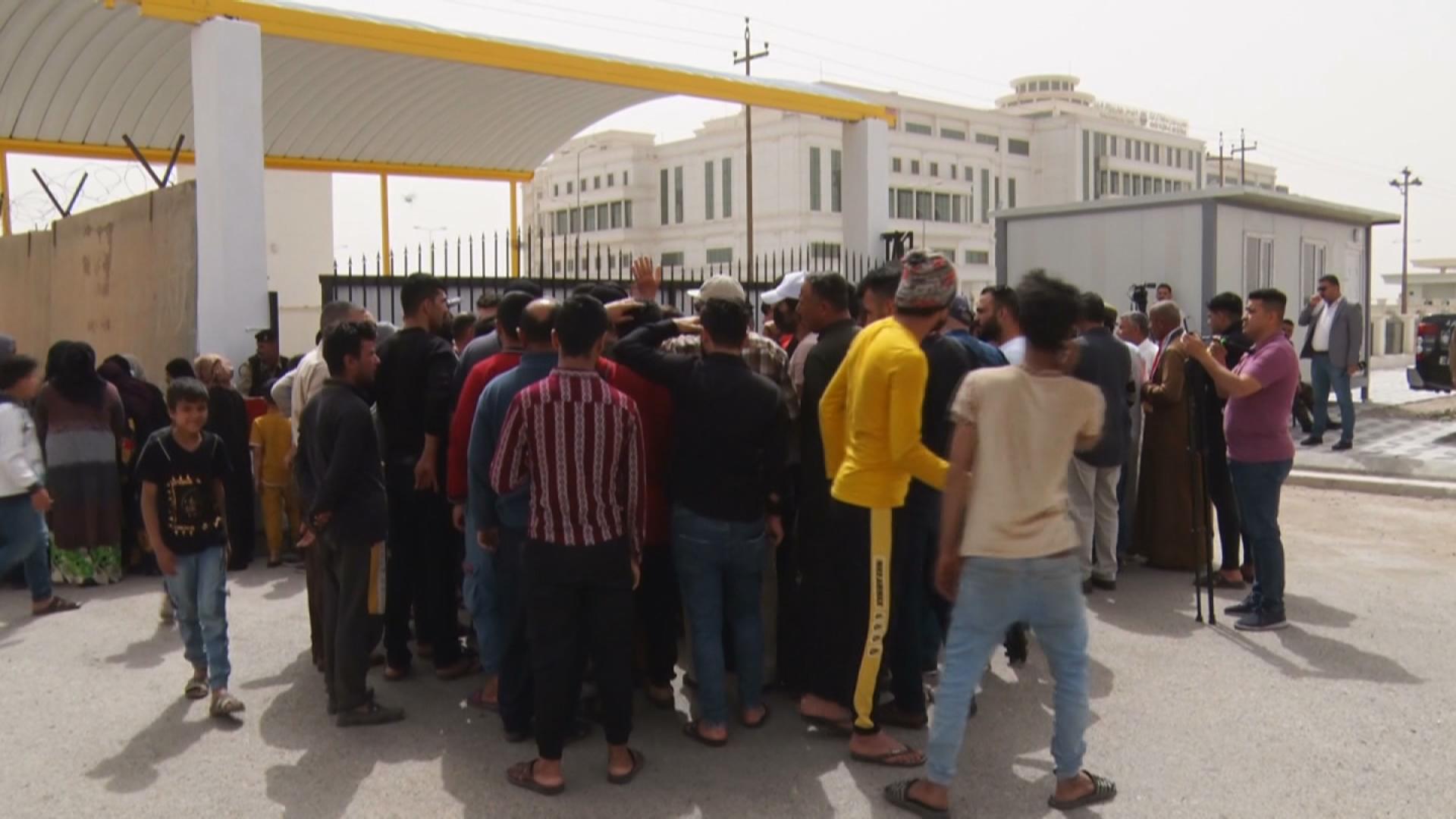 دانیشتوانی سەر خاسەی کەرکوک دژی ڕووخاندنی خانووەکانیان گردبوونەوە