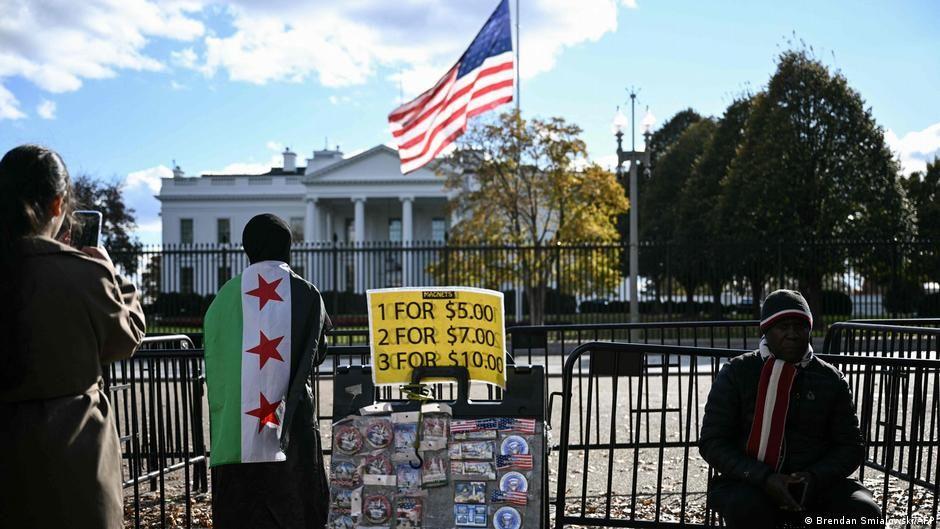 إدارة ترامب تطلب تدخلا عاجلا لإنهاء "الحماية المؤقتة" عن سوريين