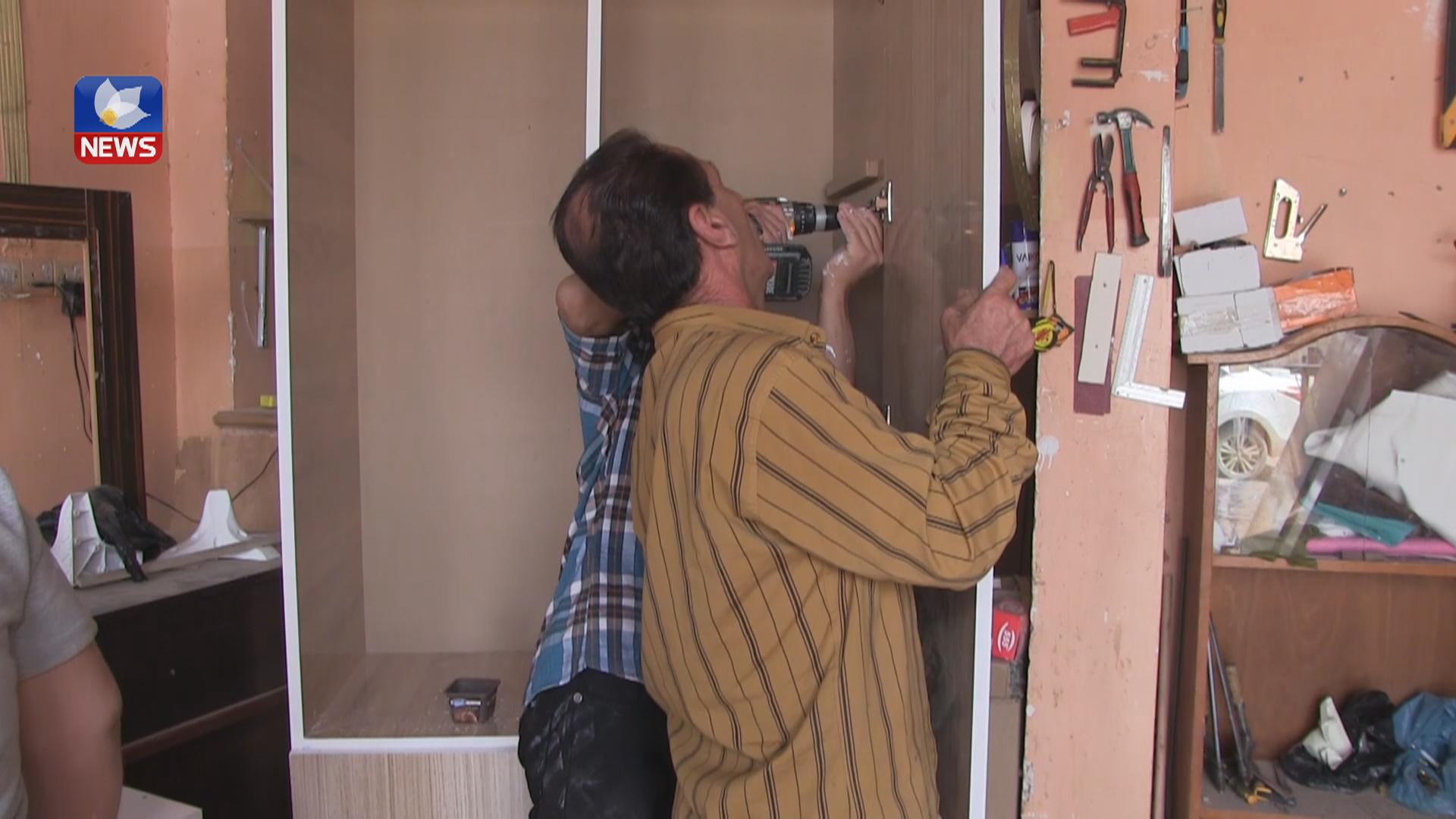 لە خورماتوو مۆبیلیاتی ھاوردەکراو پیشەی دارتاشی لاواز کردووە