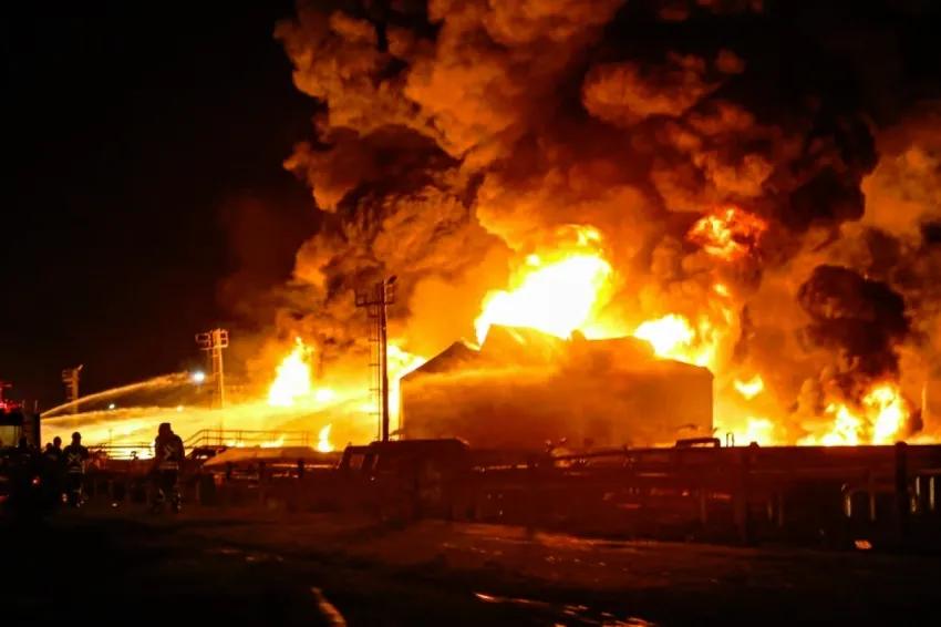 النفط تؤكد السيطرة على حريق مصفى صلاح الدين 2