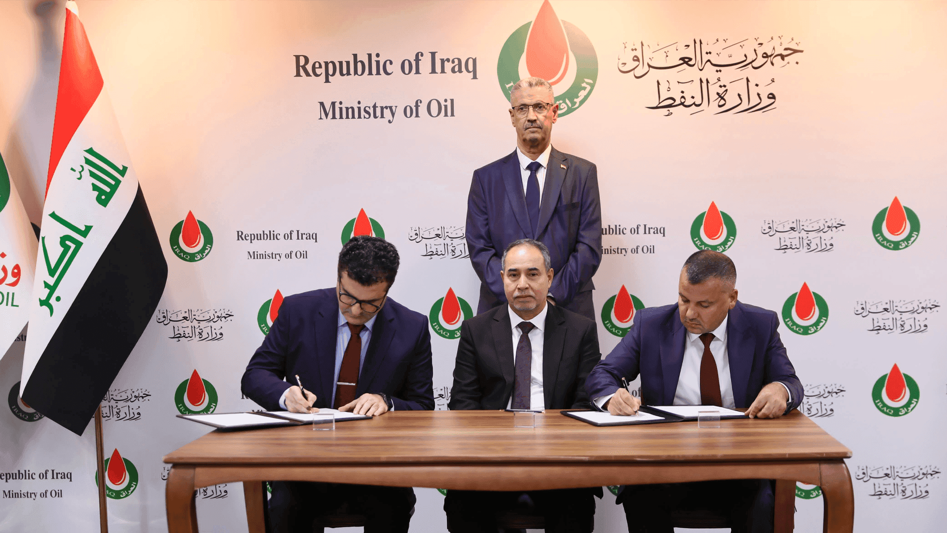 وەزارەتی نەوتی عیراق گرێبەستی لەگەڵ چەند کۆمپانیایەک ئیمزا کرد
