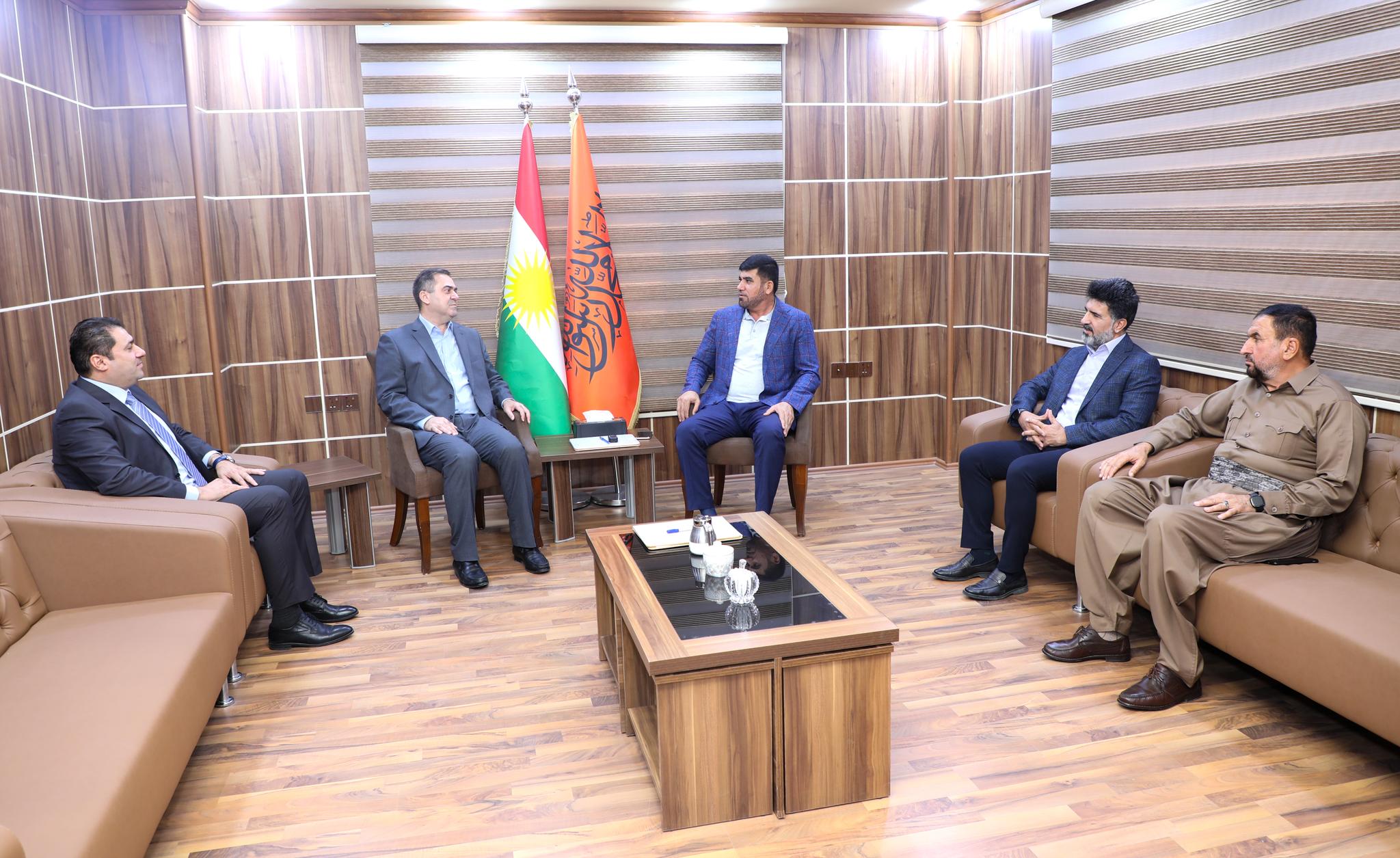 یەکێتی و کۆمەڵ: پێویستە لایەنە کوردییەکان لەم قۆناغەدا ھاوھەڵوێست و کۆدەنگ بن