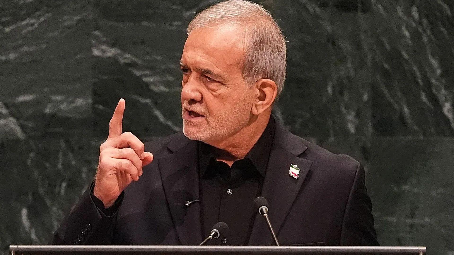 پزیشکیان: دانوستان لەگەڵ دوژمنێک کە رۆژانە تیرۆر ئەنجامدەدات مانای نییە