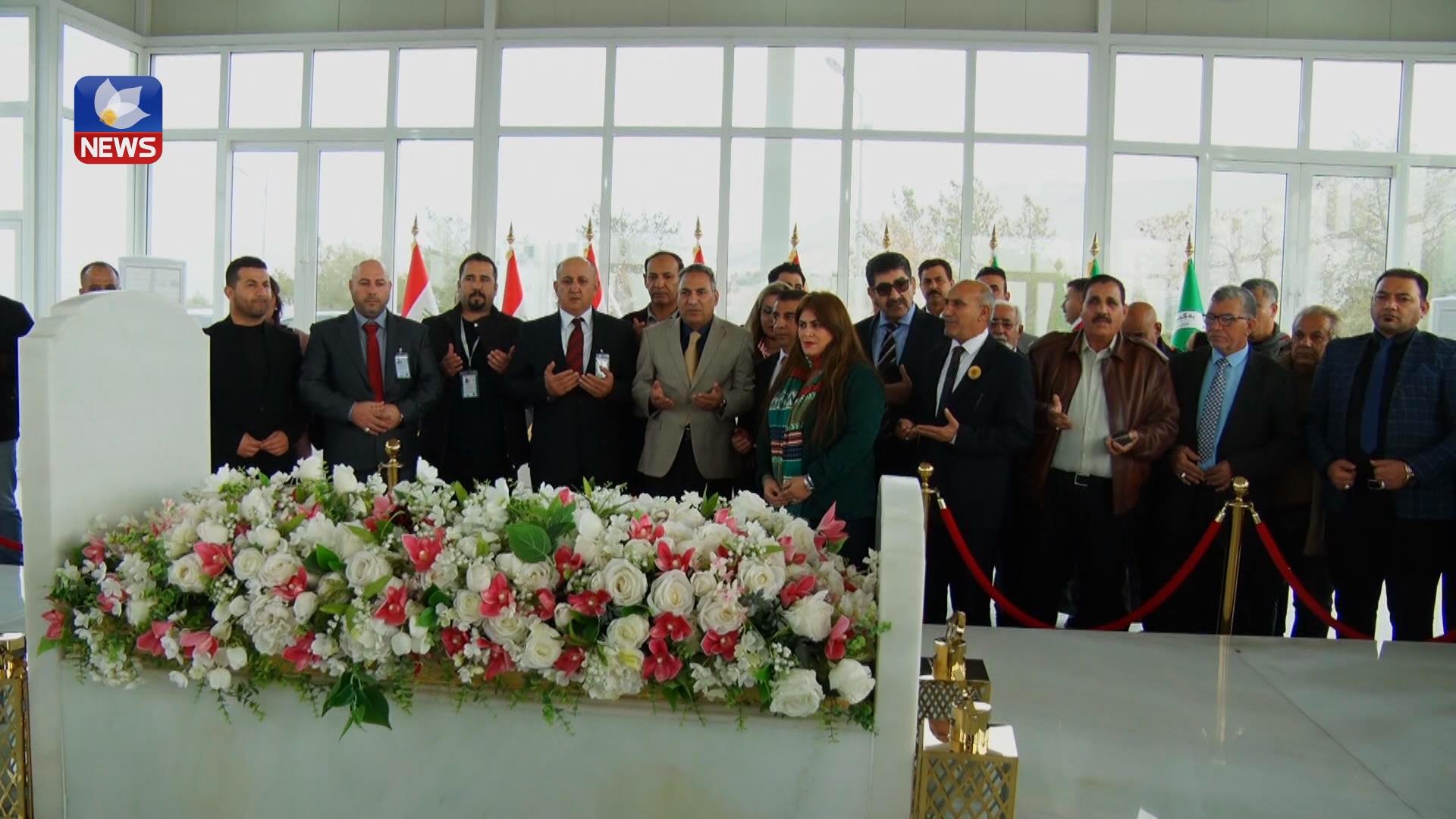 ١٥٠كەسایەتی لە ولاتانی عەرەبی و جیهانی سەردانی مەزاری سەرۆك مام جەلال یان كرد