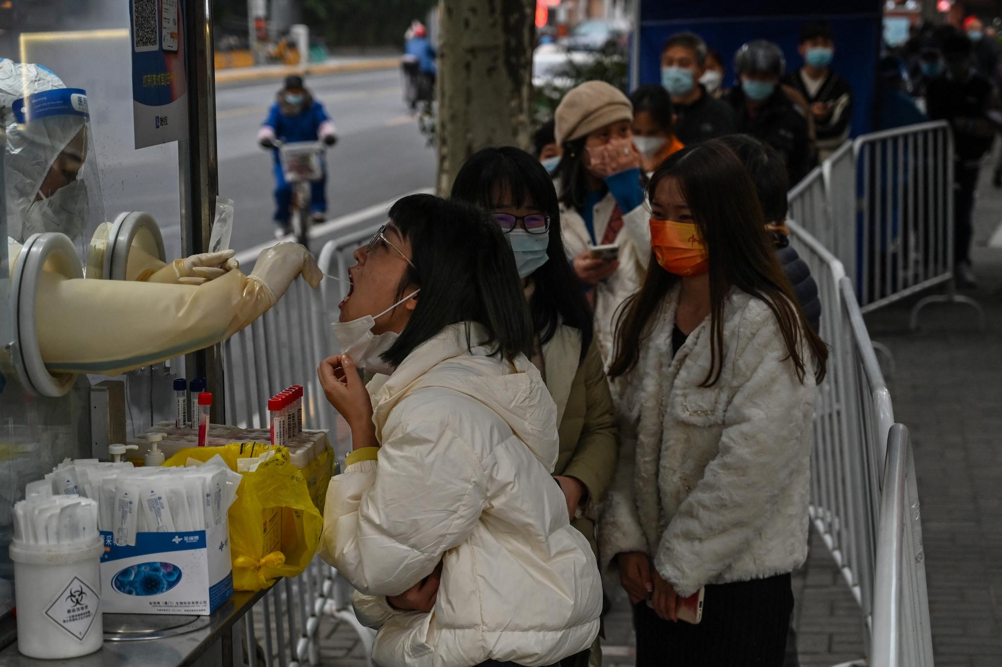 لە چین ژمارەی تووشبووانی کۆرۆنا لە رۆژێکدا ئاستی پێوانەیی تۆمارکرد