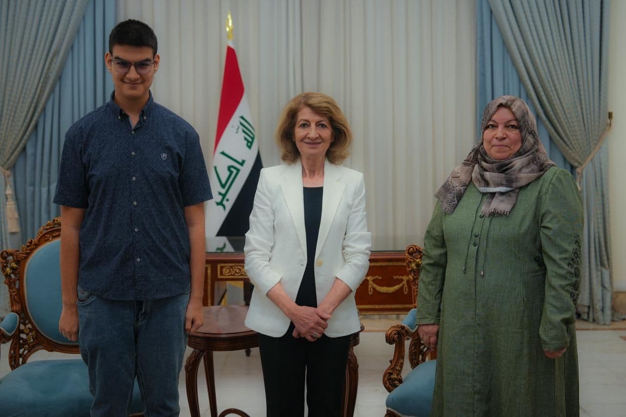 article gallery image