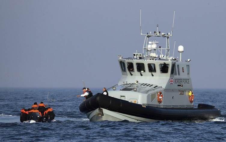 مكافحة الجريمة البريطانية تعتقل عراقي بتهمة تهريب المهاجرين