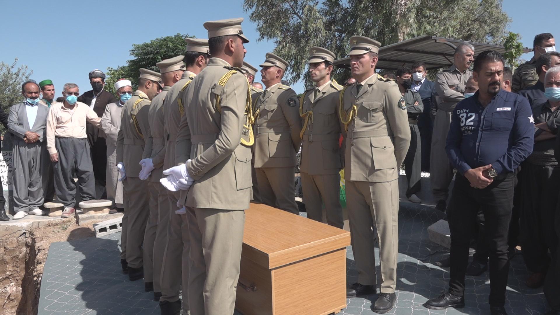 لە مەراسیمێکدا تەرمی عەمید محەمەد عومەر لە سلێمانی بە خاک سپێردرا
