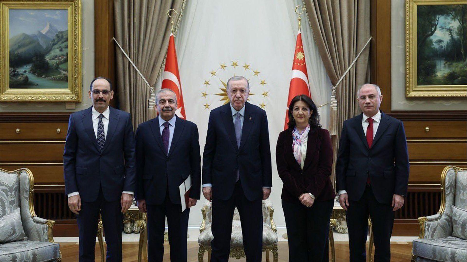 کۆبوونەوەی نێوان دەمپارتی و ئەردۆغان دەستی پێ کرد