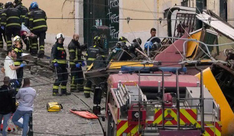 مصرع 15 شخصاً على الأقل إثر خروج عربة ترام عن مسارها في البرتغال