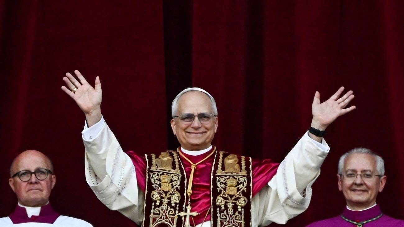 عشرات الرؤساء وممثلو 200 دولة يحتفلون بقداس تنصيب البابا ليو الرابع عشر