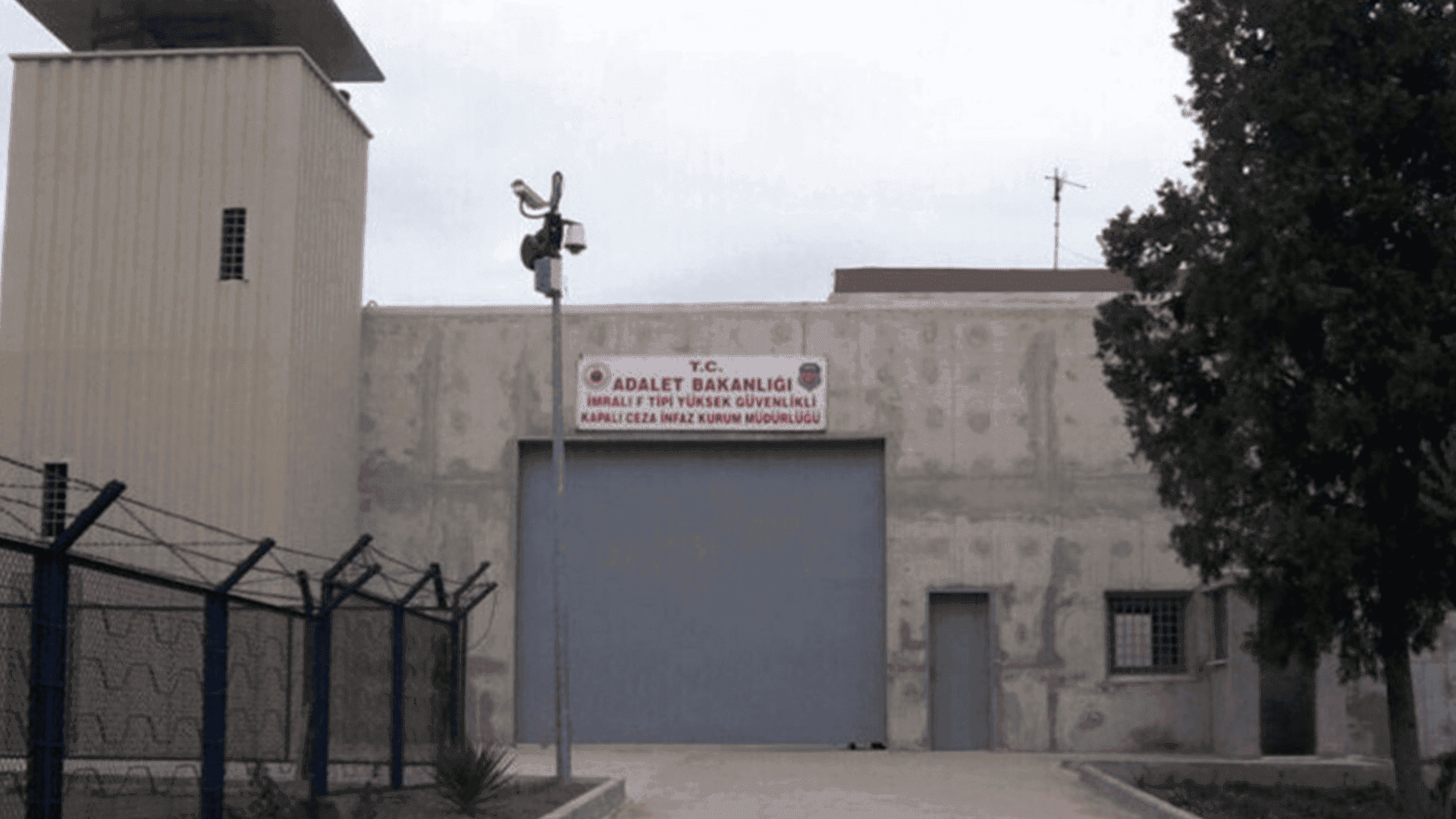 كۆمەڵەی پارێزەران: ئۆجەلان كەسی سەرەكییە لە پڕۆسەی ئاشتیدا