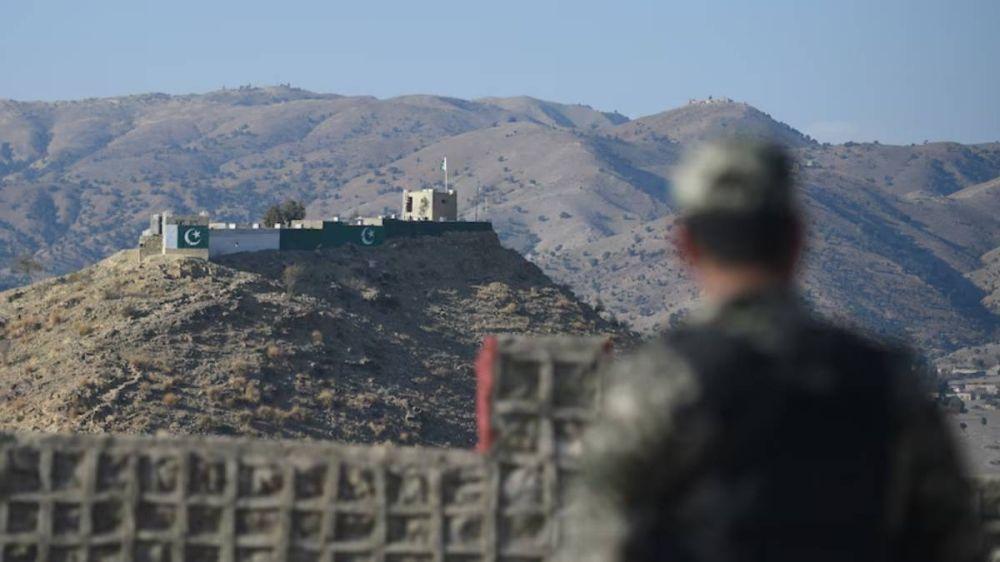 باكستان وأفغانستان تتفقان على وقف فوري لإطلاق النار