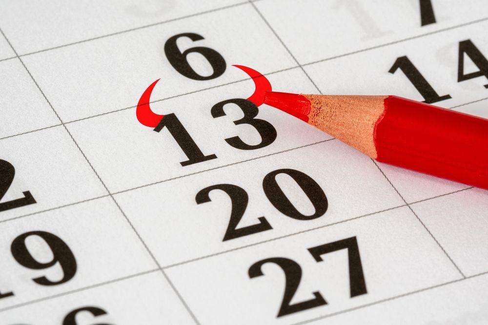  !لماذا يتخوف الكثيرون من الرقم 13 ويربطونه بالحظ السيء  