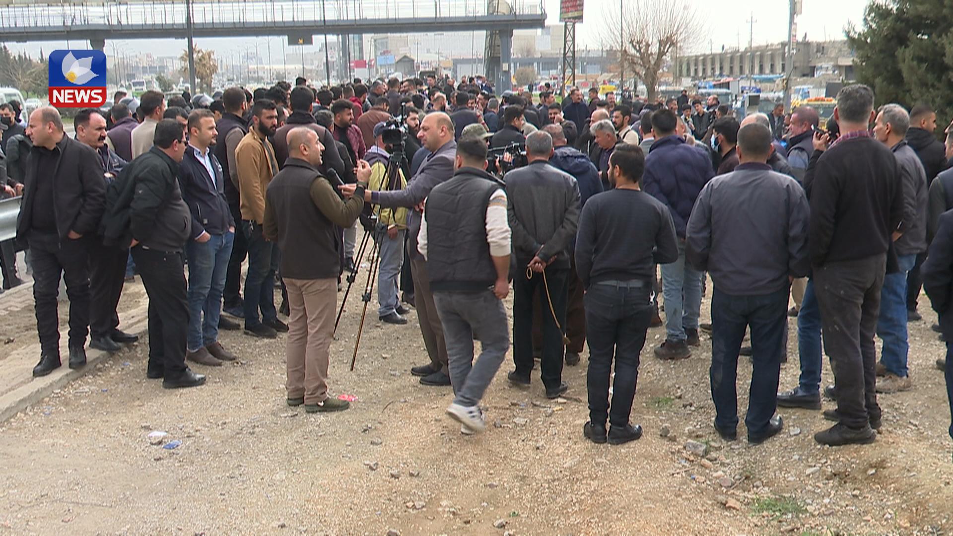 کاسبکارانی ناوچەی پیشەسازی سلێمانی دژی زۆری باج و ڕسومات گردبوونەوە