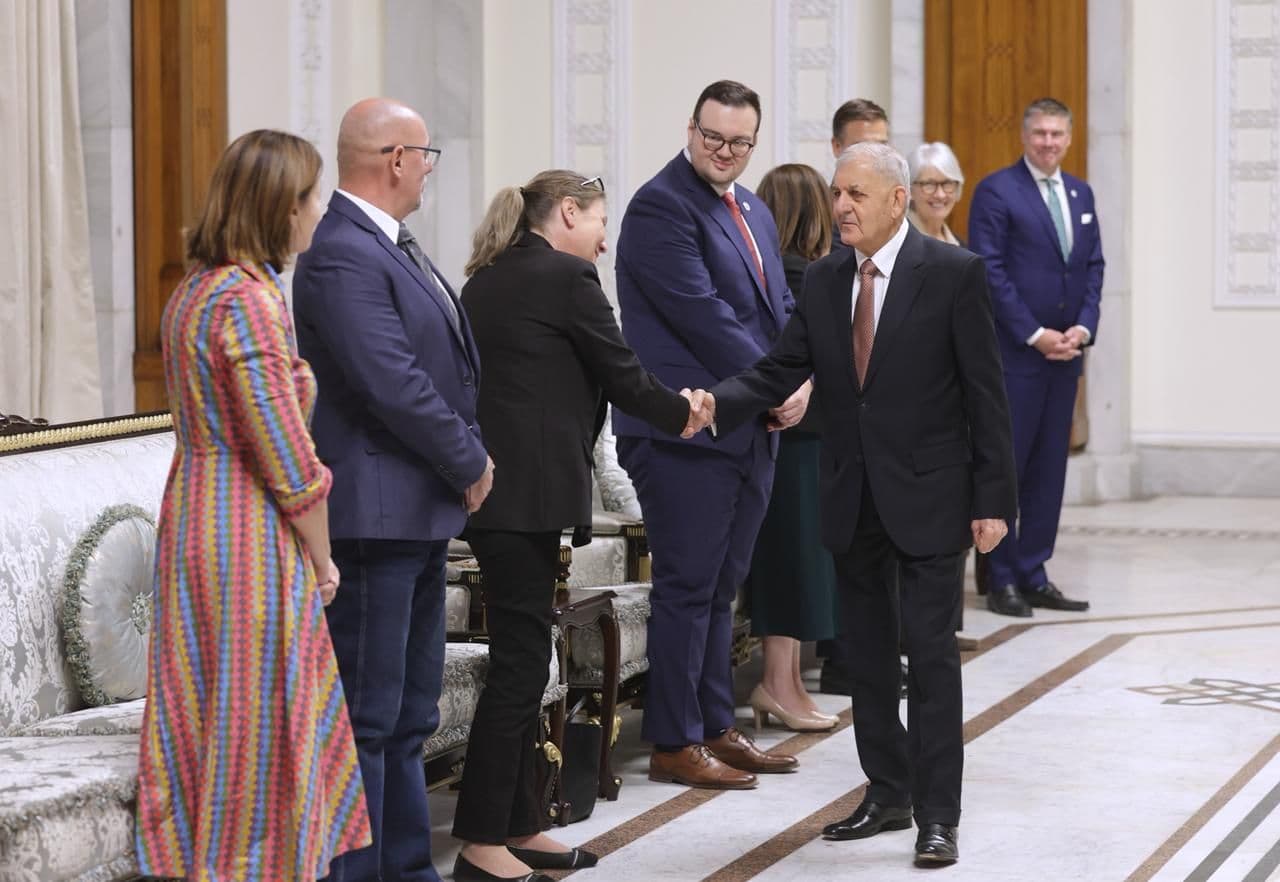 article gallery image