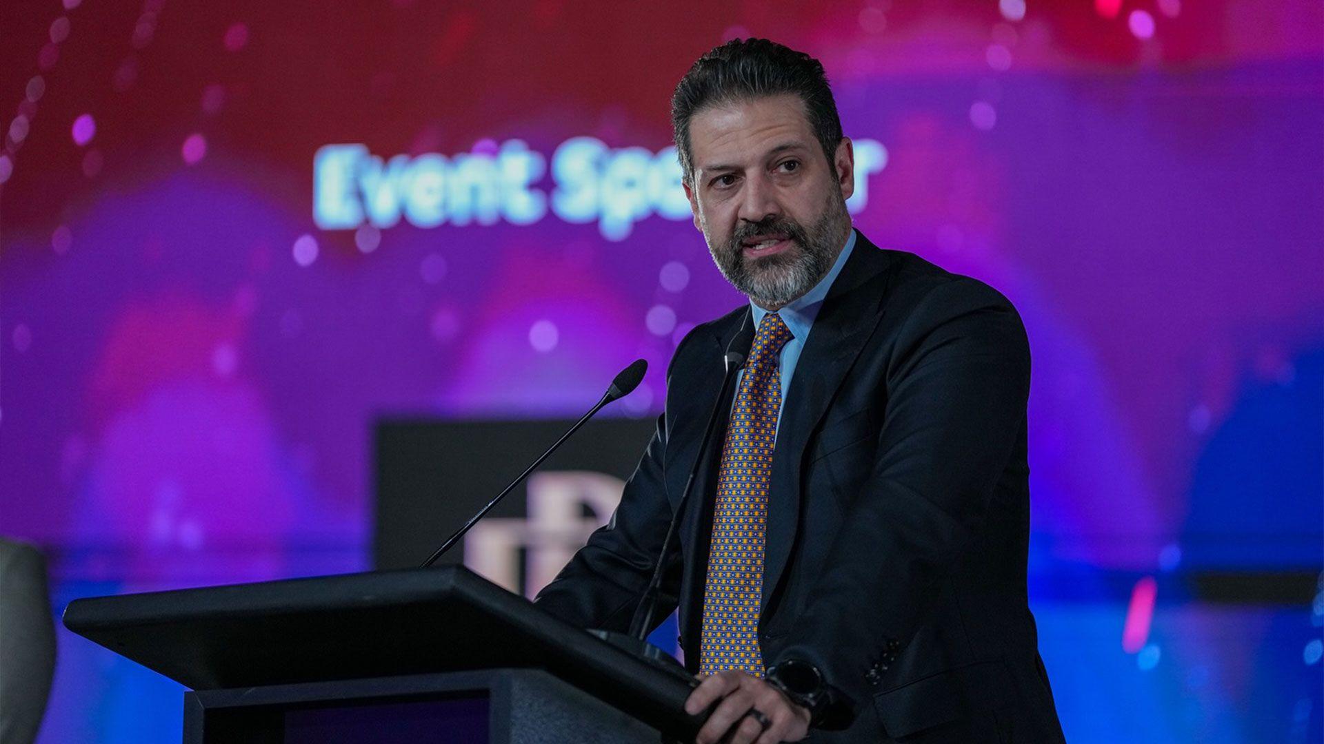 قوباد تاڵەبانی: حکومڕانی بەبێ داتا، حکومڕانییە لە تاریکیدا