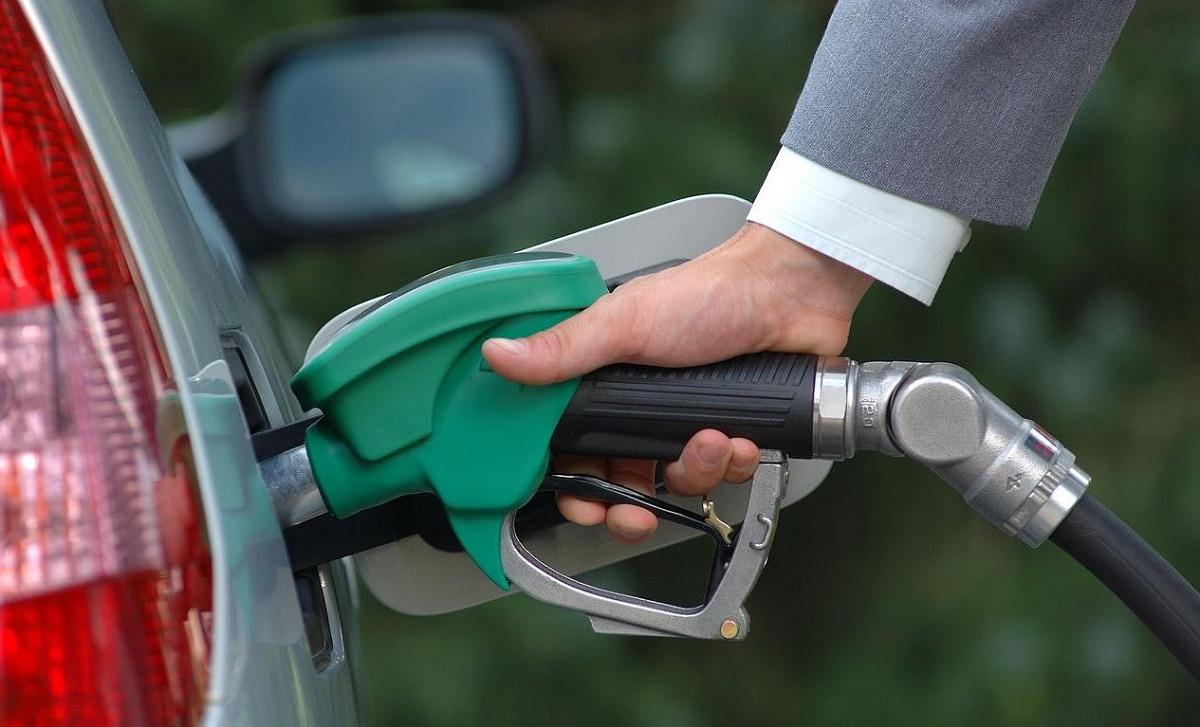 نرخی بەنزین لە ھەرێمی کوردستان ٢٥ دیناری تر زیادی کرد