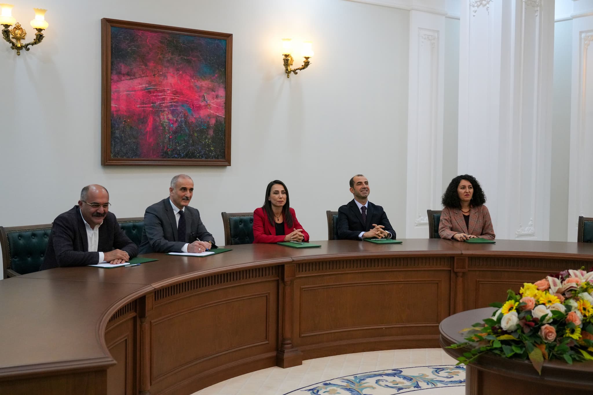 article gallery image