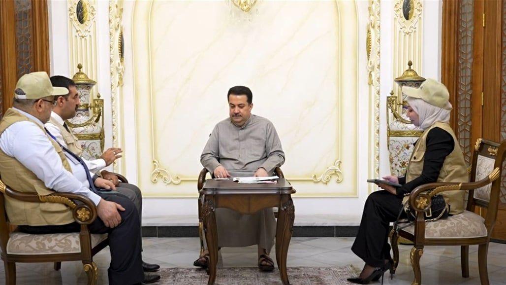 رئيس الوزراء يدلي بمعلوماته ومعلومات أسرته لفرق التعداد السكاني