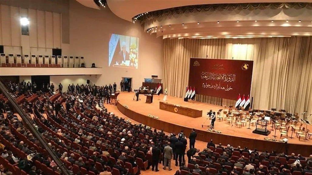 لماذا عجزت القوانين والقرارات عن إحالة "المسؤولين المسنين" الى التقاعد؟