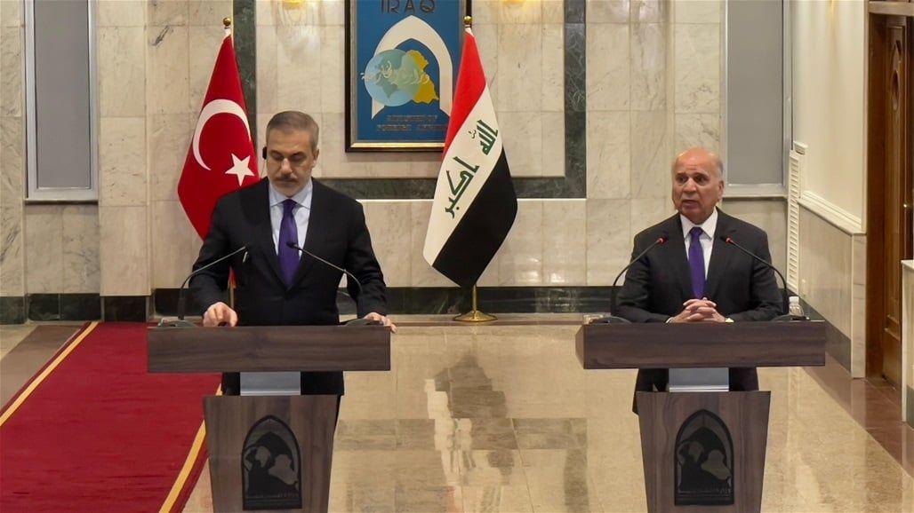 وزيرا خارجية العراق وتركيا يبحثان الوضع السوري وتواجد داعش على الحدود