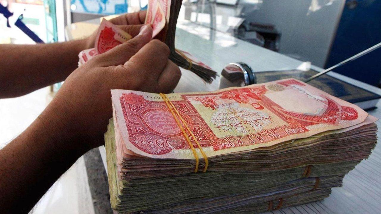 ازداد 100 دولار إضافية عن العام الماضي.. العراق يرتفع بقائمة الدول بمتوسط الرواتب