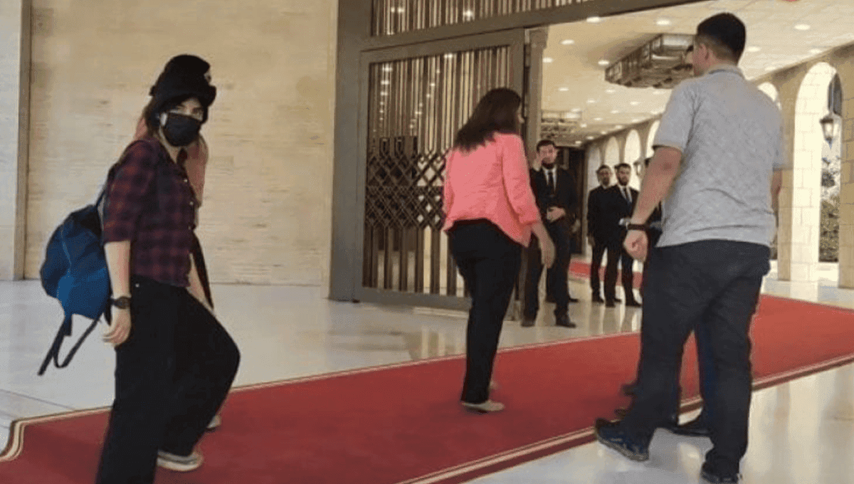 وەفدێكی رۆژئاوا بە سەرۆكایەتی مەزڵوم عەبدی لەگەڵ دەسەڵاتی دیمەشق كۆبونەوە