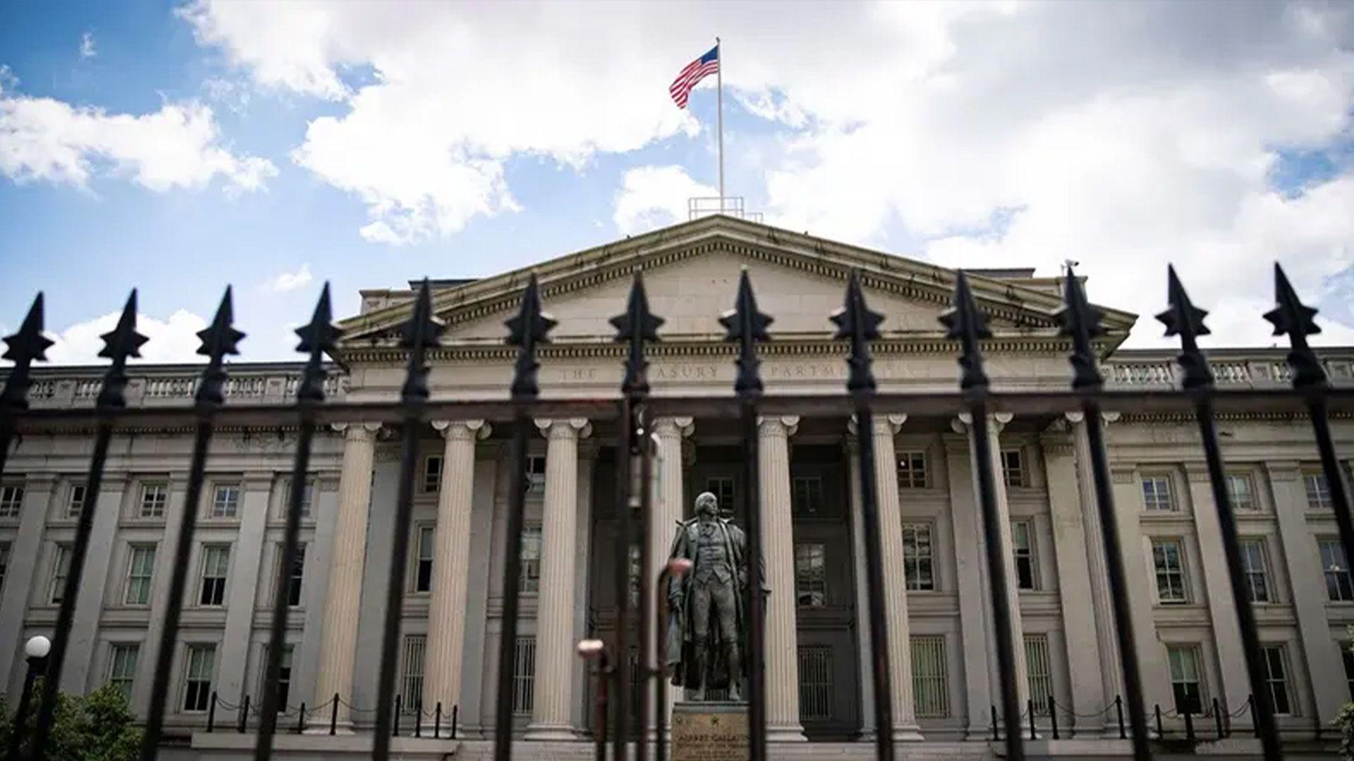 وەزارەتی گەنجینەی ئەمریکا: سزاکانی سەر سوریا هەڵگیران