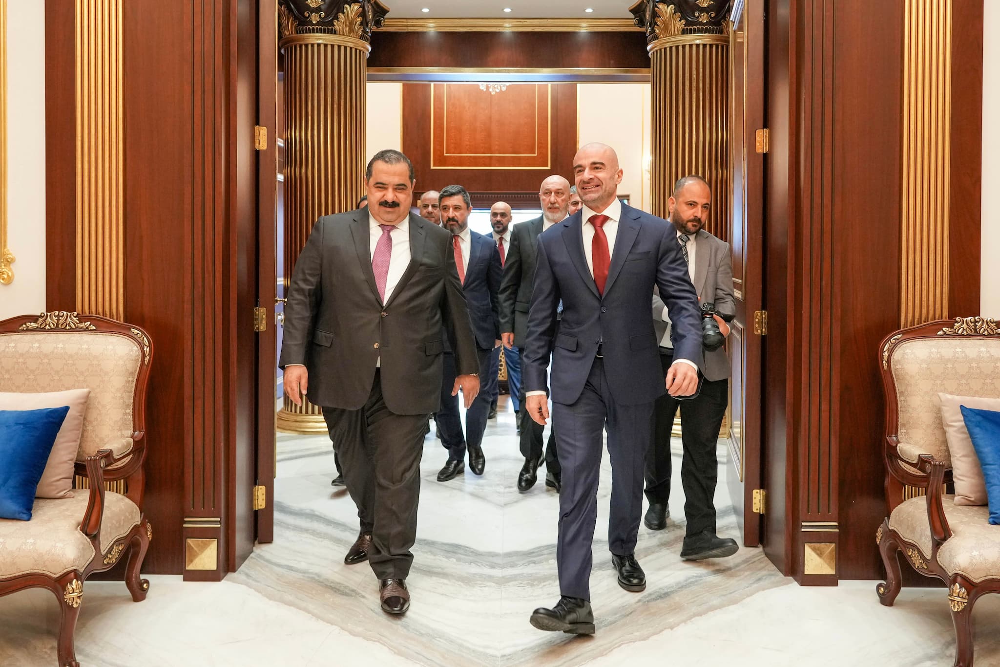 article gallery image