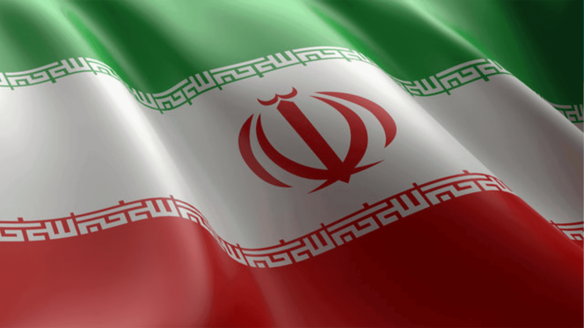 سوپای پاسداران: دەتوانین بۆ ماوەی ساڵێك رۆژانە بەرهەمهێنانی 15 ملیۆن بەرمیل نەوت لە ناوچەكە رابگرێت